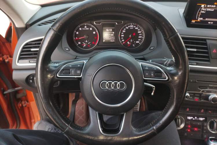 Used Audi Q3 2015 35 TFSI Comfort Model
