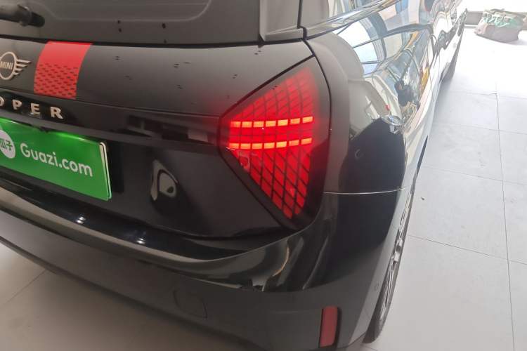 Used MINI Electric MINI COOPER 2025 456km COOPER E Classic Style