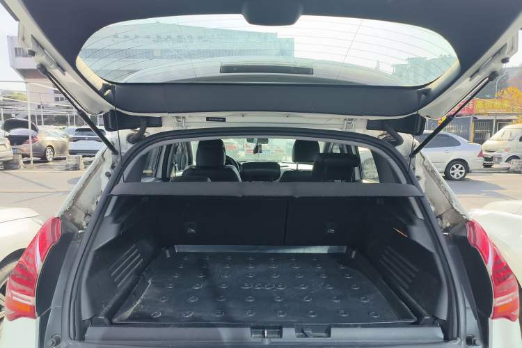 Used Peugeot 3008 2015 2.0L Automatic Trend Edition
