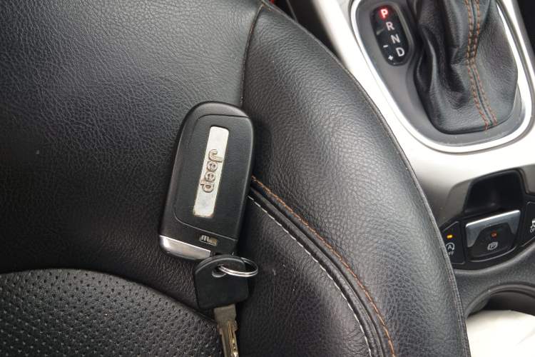 Used  Compass 2017 200T Automatic Family Edition