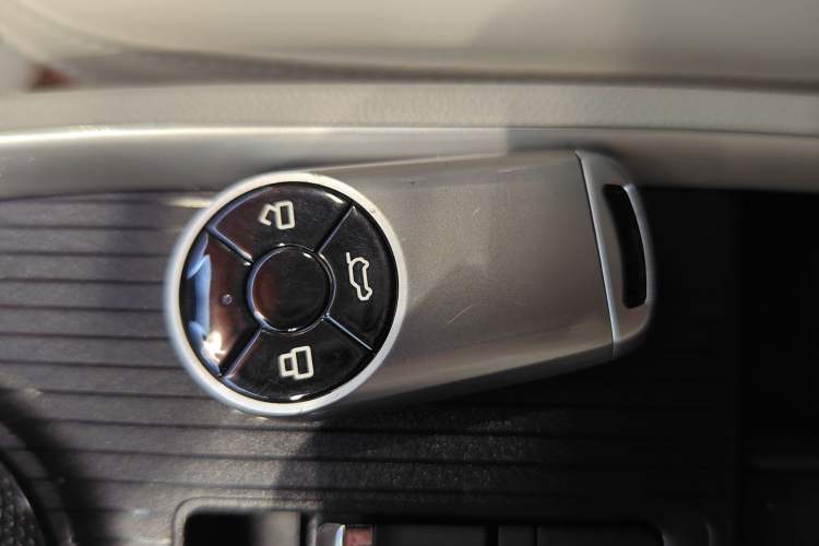 Used ORA Good Cat 2022 400km Standard Range Luxury Version Ternary Lithium
