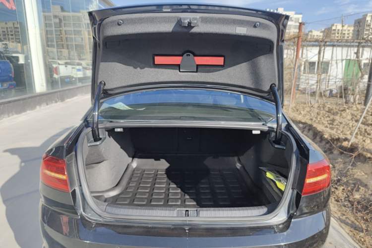 Used Volkswagen Magotan 2019 330TSI DSG Luxury Model China V Standard
