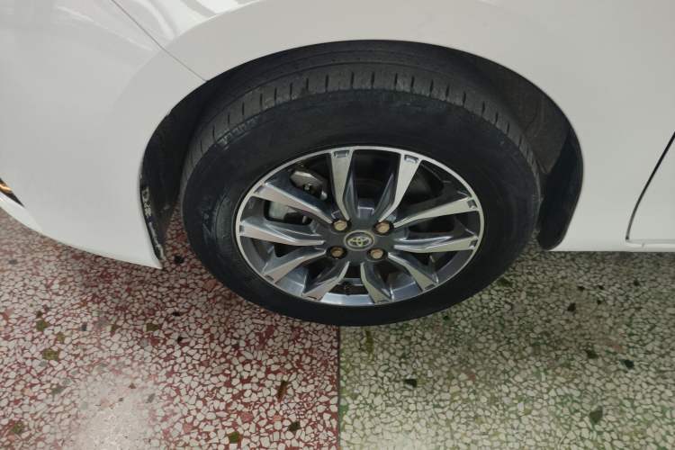 Used Toyota YARiS L 2022 1.5L CVT Leading PLUS Edition
