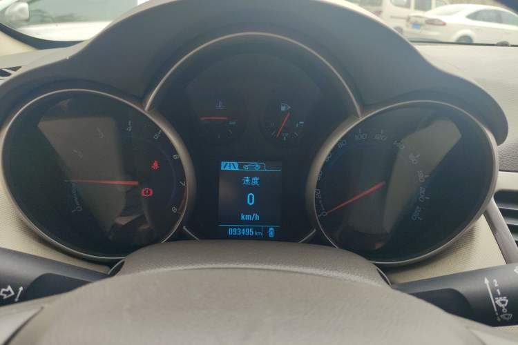 Used Chevrolet Cruze 2015 1.5L Classic SE MT
