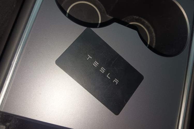 Used Tesla Model Y 2024 Rear-Wheel-Drive Version
