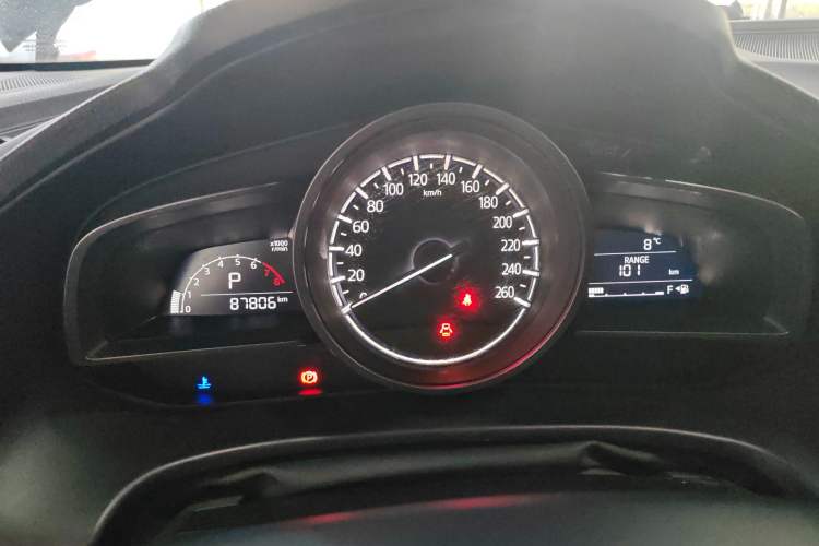 Used Mazda Mazda 3 Axela 2017 Sedan 1.5L Automatic Luxury Model Emission Standard China V
