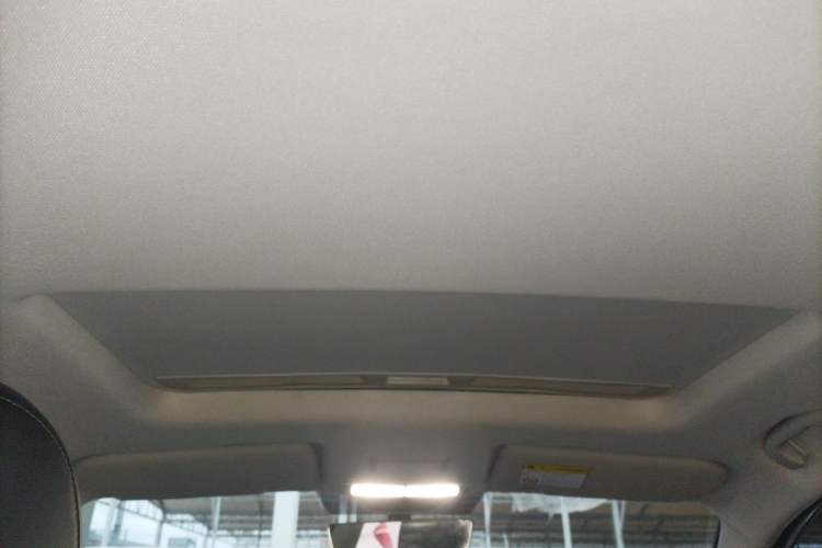 Used Roewe i5 2023 1.5L CVT Luxury Edition
