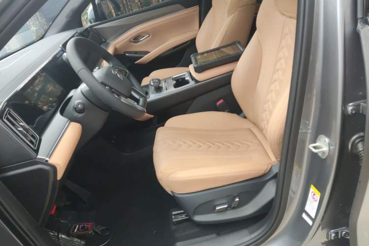 Used BYD Song L DM-i 2024 112 km Beyond Edition
