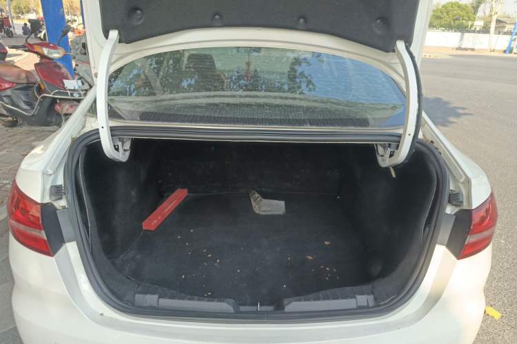 Used Ford Escort 2019 Revised 1.5L Automatic ZhiXiang Version China VI Standard
