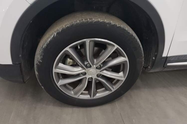 Used Geely Auto Emgrand X7 Sport 2018 1.8TD Automatic Two-Wheel Drive Smart Connect 4G Internet Edition
