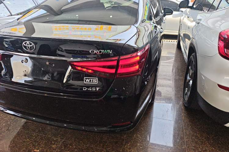 Used Toyota Crown 2015 2.0T Fashion Edition