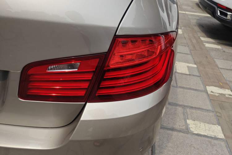 Used BMW 5 Series 2017 520Li Elegant Edition
