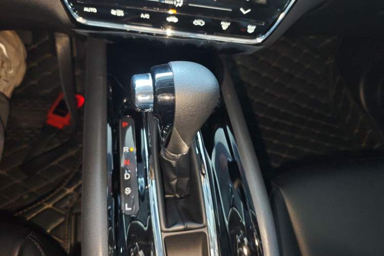 Used Honda Vezel 2020 220 TURBO CVT Elite Edition
