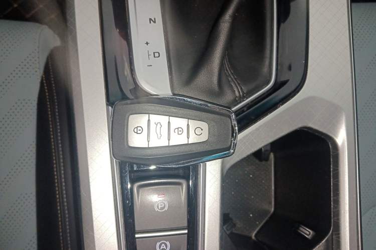 Used Geely Auto Emgrand L 2022 1.4T CVT Ultimate Model
