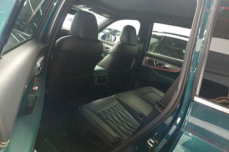 Used GAC Trumpchi GS8 2022 Flagship Series 2.0 TGDI Four-Wheel Drive Luxury Smart Connectivity Version (7 Seats)
