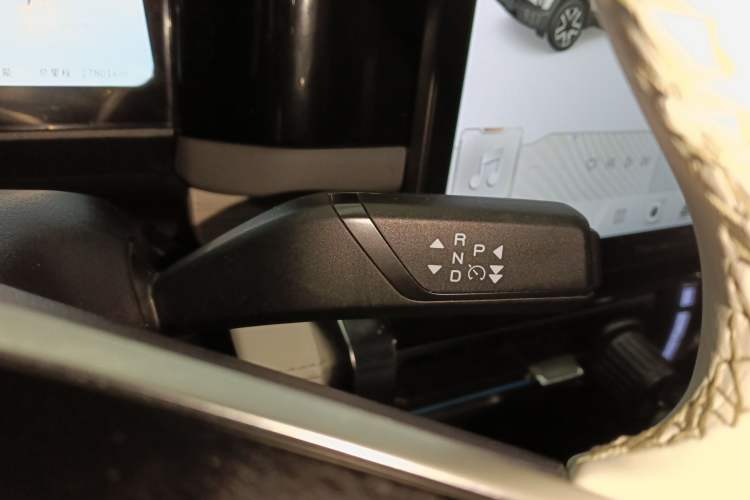 Used iCAR 03 2024 501km Four-wheel Drive Long-range Intelligent Driving Edition
