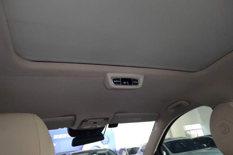 Used Mercedes-Benz V-Class 2018 V 260 Avantgarde Edition China V
