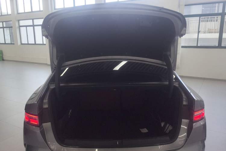 Used BYD Destroyer 05 2024 HONOR Edition DM-i 55KM Luxury Model
