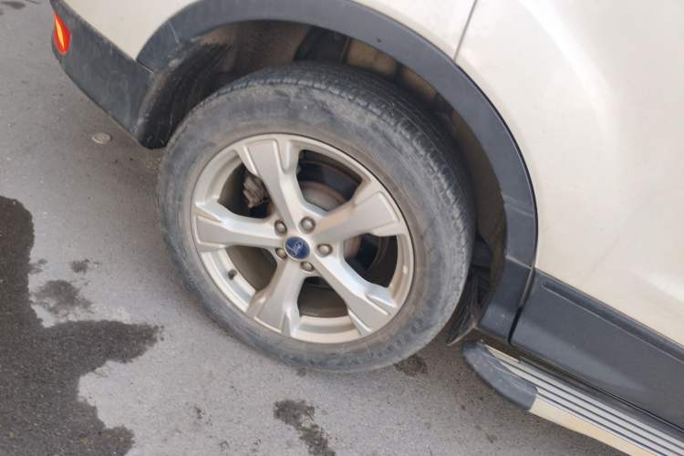 Used Ford Kuga 2017 EcoBoost 180 Two-Wheel-Drive Platinum Edition