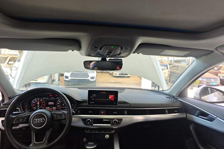 Used Audi A4L 2018 30th Anniversary Edition 40 TFSI Fashion Model