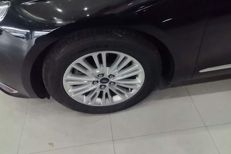 Used Ford Taurus 2017 Facelifted EcoBoost 245 Fashion Edition