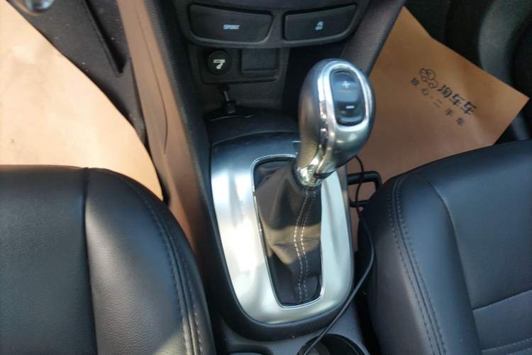 Used Buick Encore 2015 1.4T Automatic Two-Wheel Drive Urban Elite Version