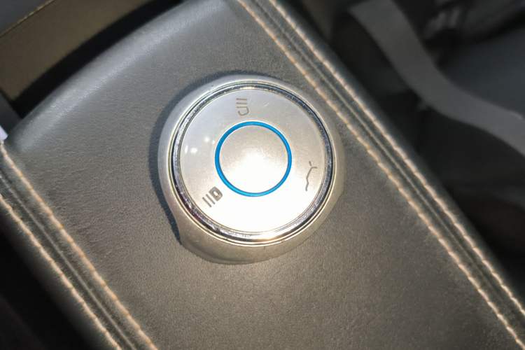 Used NETA V 2022 Chao 300 Lite Lithium Iron Phosphate