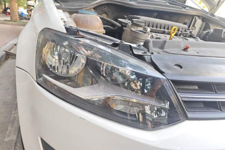 Used Volkswagen Polo 2013 1.6L Automatic Luxury Edition
