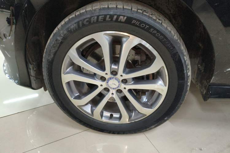 Used Mercedes-Benz GLE 2017 GLE 320 4MATIC Dynamic Model