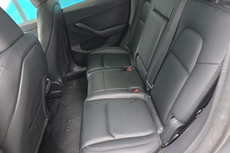 Used Tesla Model Y 2024 Long-Range All-Wheel-Drive Version
