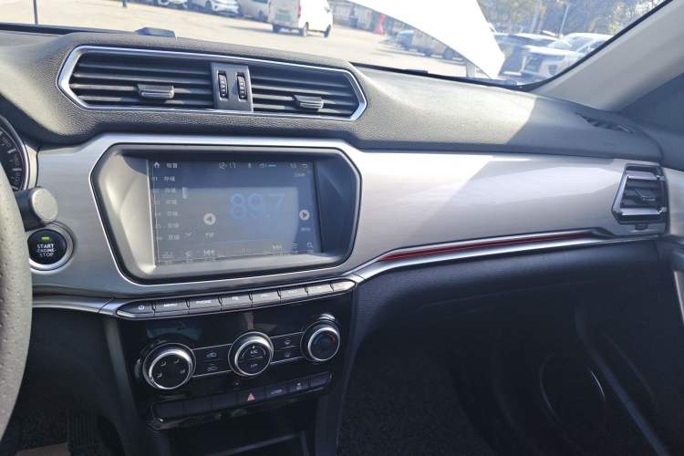 Used Haval H2 2017 Blue Label 1.5T Manual Two-Wheel Drive Elite Model