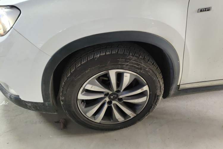 Used  6 2016 1.6T Luxury Edition THP160