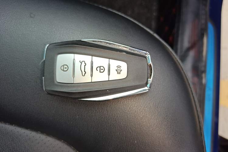 Used Geely Auto Emgrand GL 2019 1.4T Manual Elite Smart Edition
