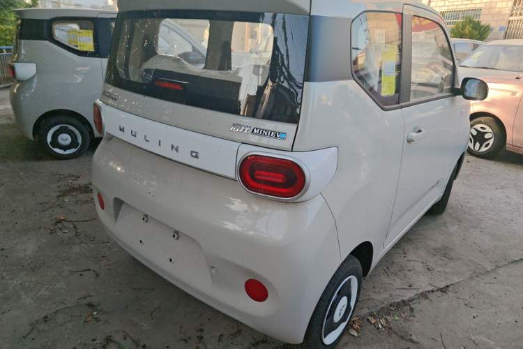 Used Wuling Hongguang MINIEV 2024 3rd Generation 215km Youth Edition