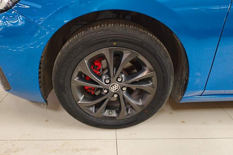 Used Buick Verano 2023 Pro GS Hunter Wind Edition