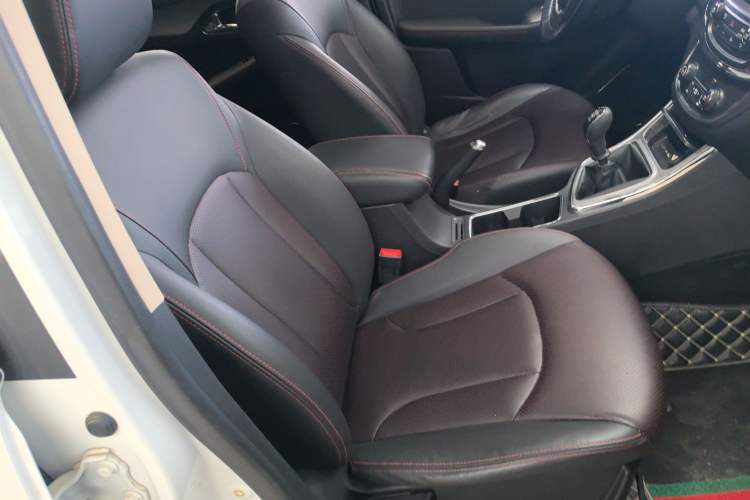 Used Baojun 560 2016 1.5T Manual Luxury Model