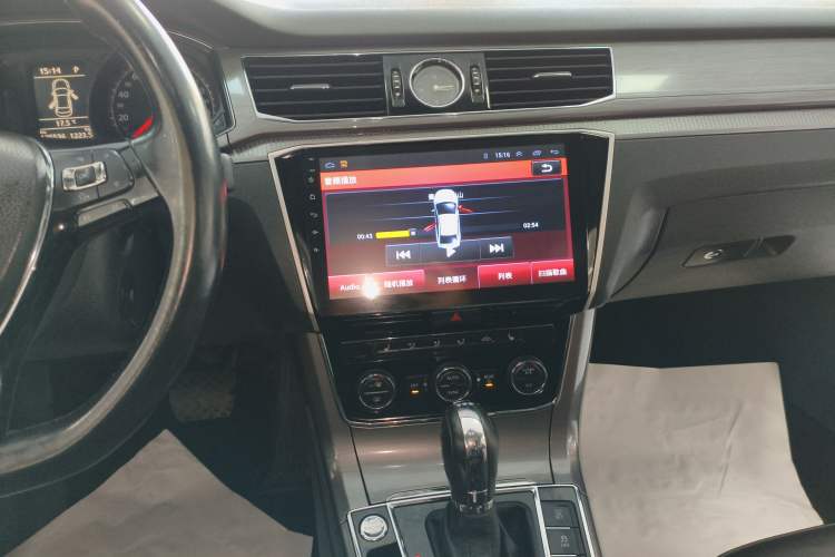 Used Volkswagen Passat 2017 330TSI DSG Luxury Edition
