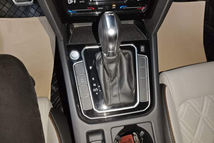 Used Volkswagen Magotan 2023 2 Million Units Commemorative Edition 330TSI DSG Luxury Version