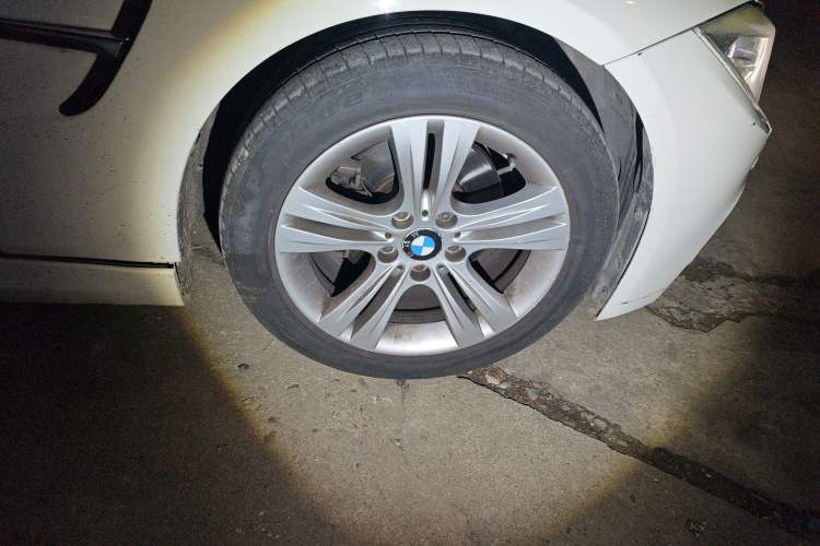 Used BMW 3 Series 2014 320i Sport Design Package