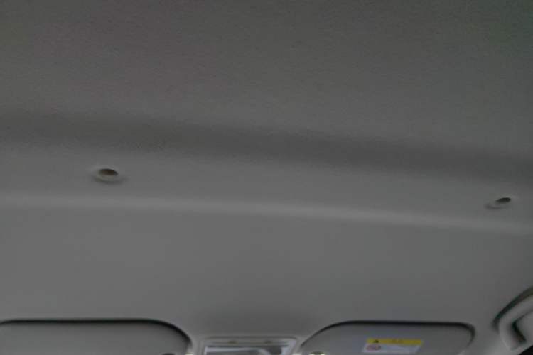 Used SOL E10X 2021 302 km Range Fashion Edition 30.2 kWh
