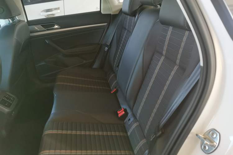 Used Volkswagen Lavida 2021 1.5L Automatic Vision Edition
