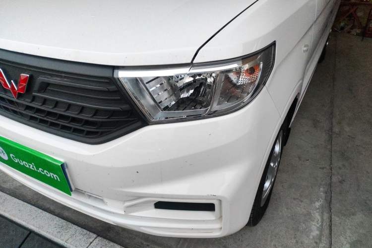 Used Wuling Hongguang V 2022 1.5L Jingqu Edition Electric-Assist LAR
