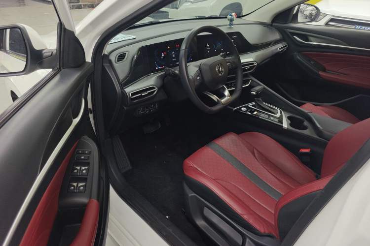 Used Changan Eado 2021 PLUS Blue Whale NE 1.4T GDI DCT Prestige Model