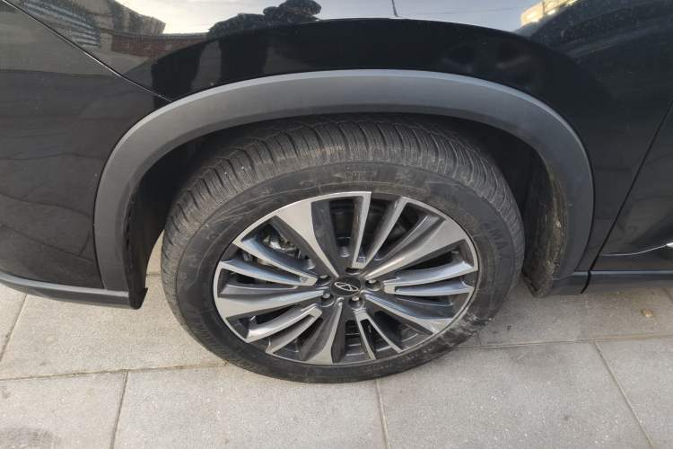 Used Chery Tiggo 8 PRO 2024 Champion Edition 390T Two-Wheel Drive Peak Version 5 Seats
