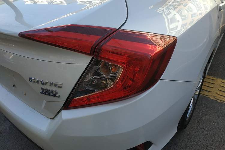 Used Honda Civic 2016 180TURBO CVT Comfort Version