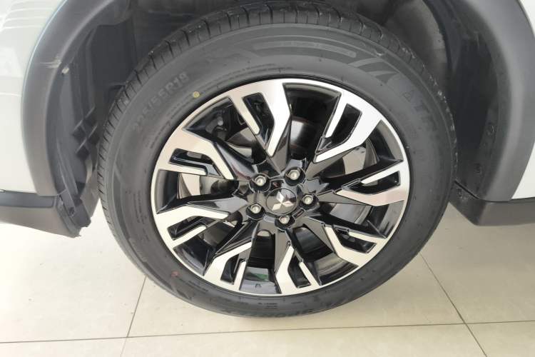 Used Mitsubishi Outlander 2020 2.4L 4x4 Zhi Xiang Edition 5 Seats
