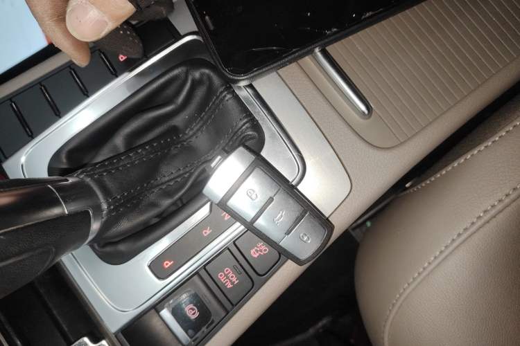 Used Volkswagen Magotan 2015 Facelift 1.8TSI Luxury Model