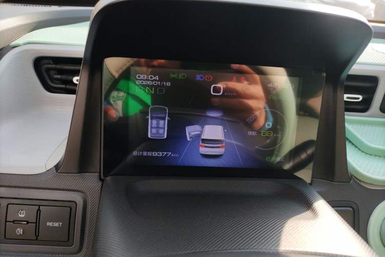 Used Wuling Hongguang MINIEV 2022 Macaron Premium Model – Lithium Iron Phosphate
