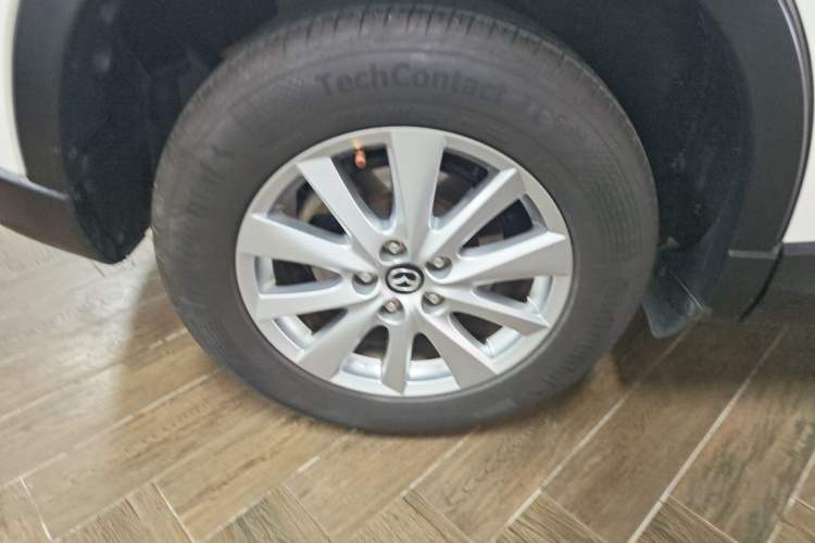 Used Mazda CX-5 2015 2.0L Automatic Two-Wheel Drive Urban Version