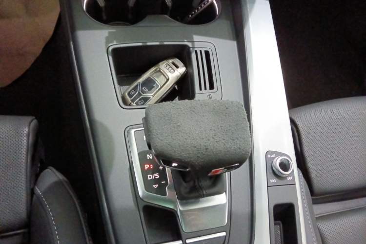 Used Audi A4L 2024 40 TFSI Fashion Dynamic Model